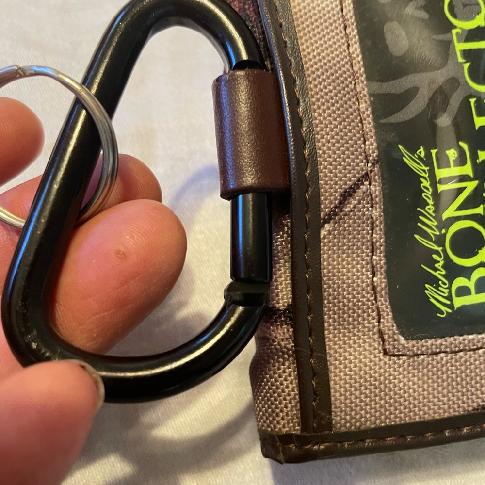 New NWT Bone Collector Wallet With Small Knife